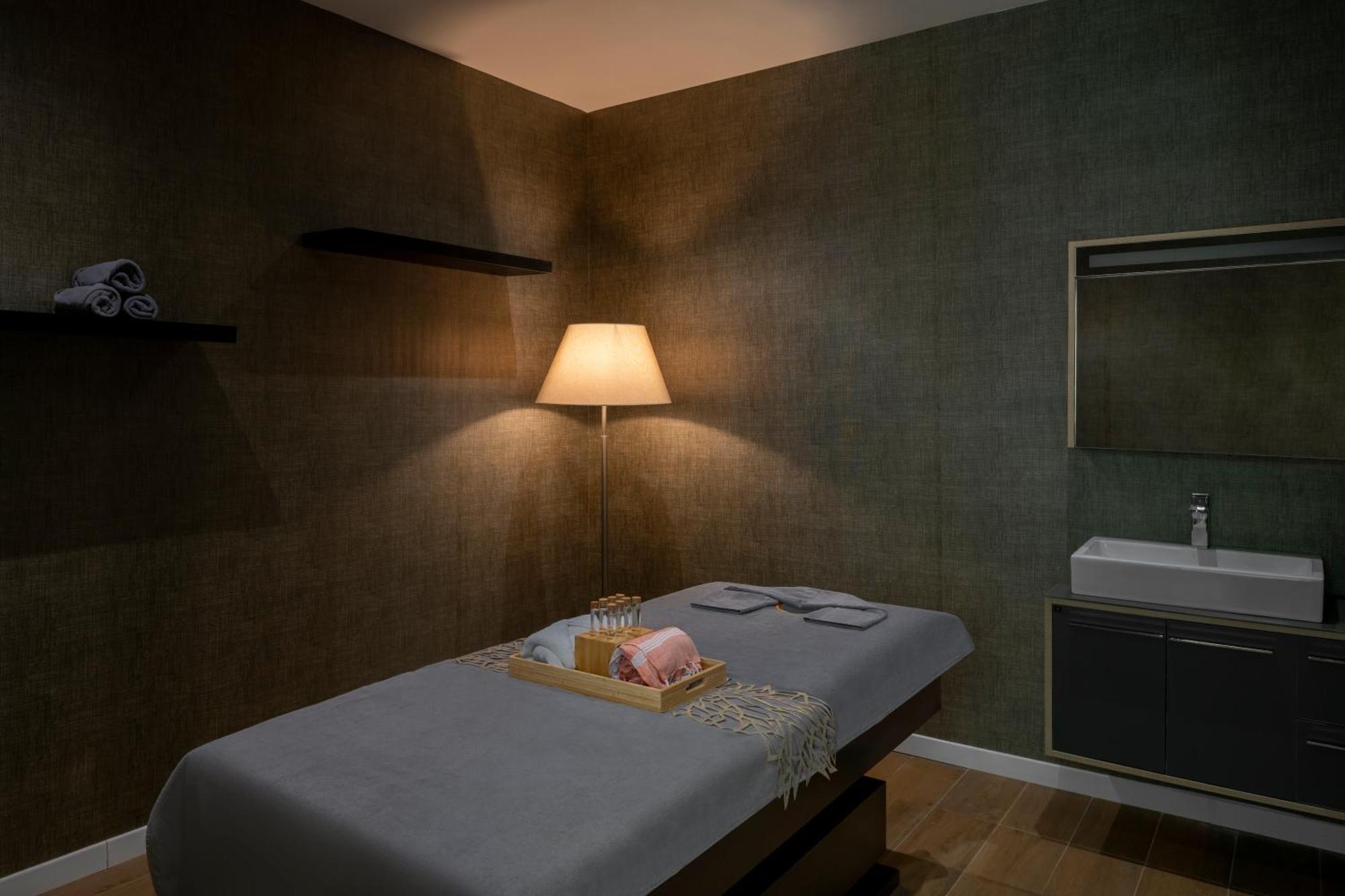 Movenpick Living West 5* Istanbul