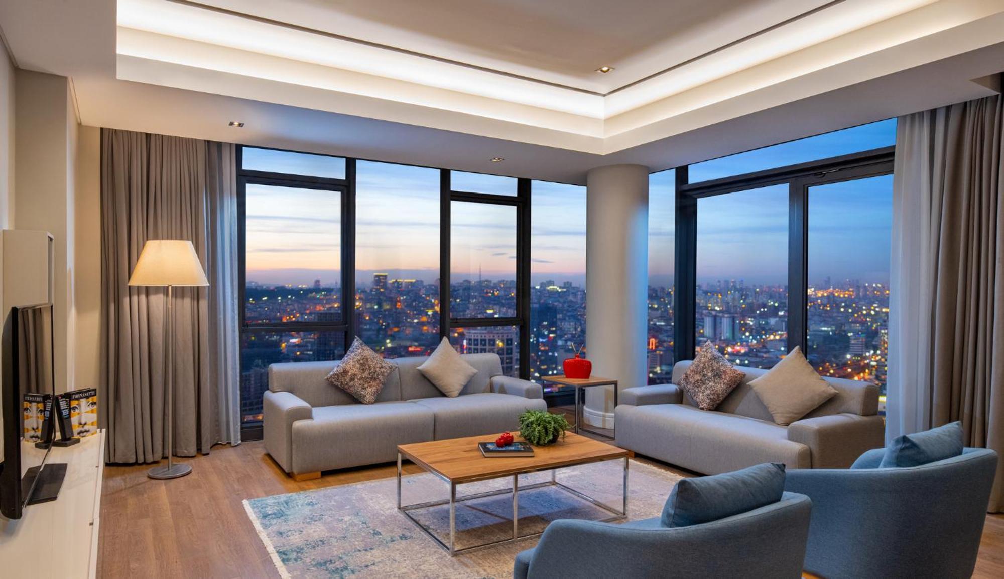 Movenpick Living West 5*