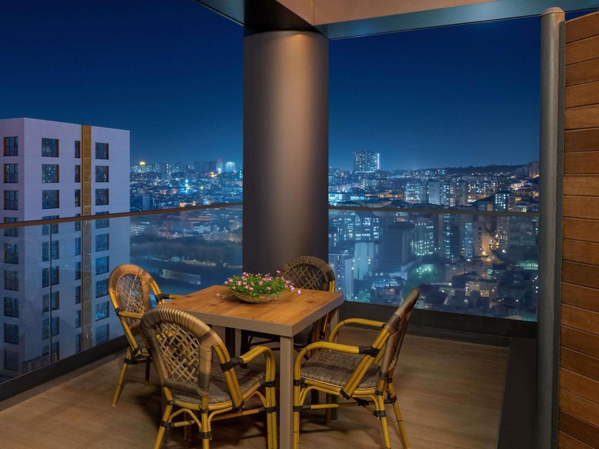 Movenpick Living West Istambul